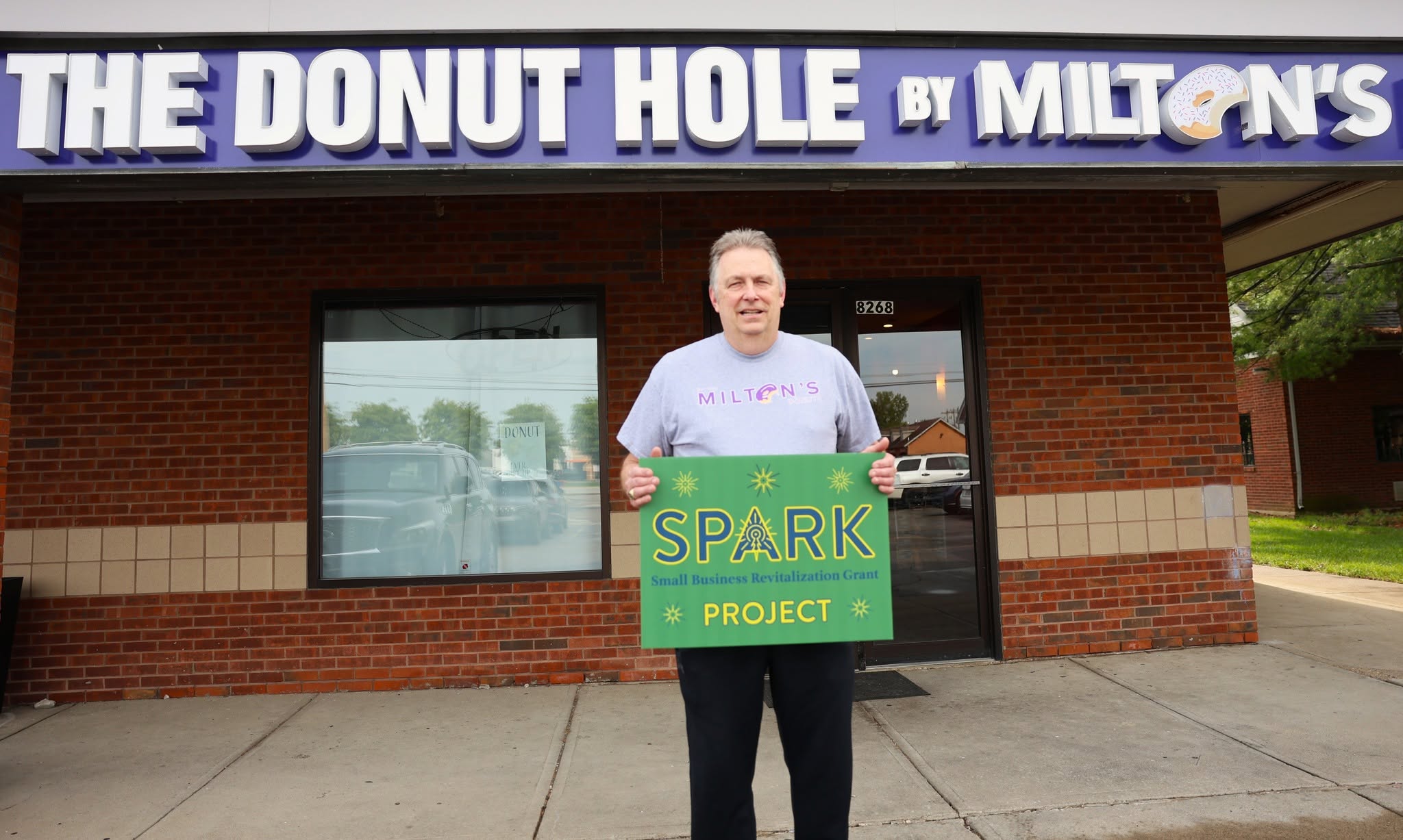Milton's Donuts